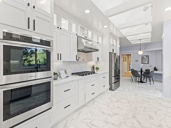 5th image of 64 Valencia Rd