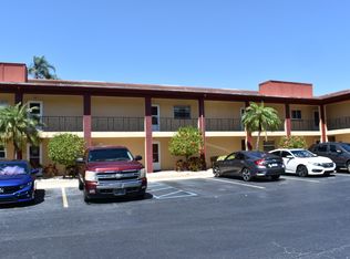 10351 Regal Dr APT 3, Largo, FL 33774