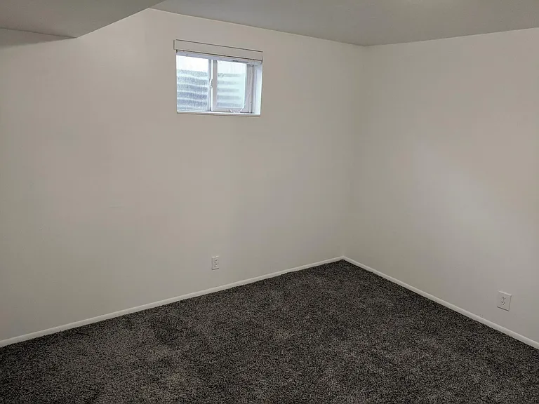 1383 E McCormick Way — Photo 14