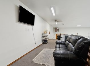 1080 Lyons Ln, Marion, IA 52302