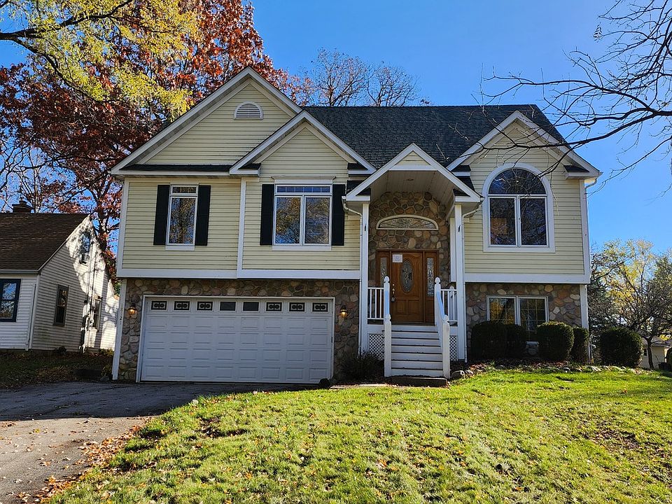 1st image of 18121 W Valley Dr