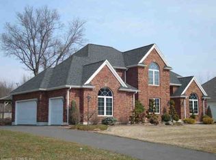 15 Westmont Rd, Wethersfield, CT 06109