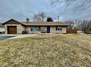 200 Evergreen St, Greenwood, IN 46142