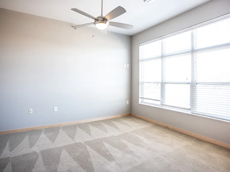 Uptown Exchange Lofts — Photo 11
