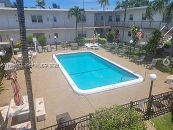 2240 Johnson St APT 204, Hollywood, FL 33020