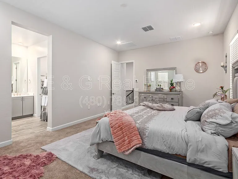 4826 E Helena Dr — Photo 13
