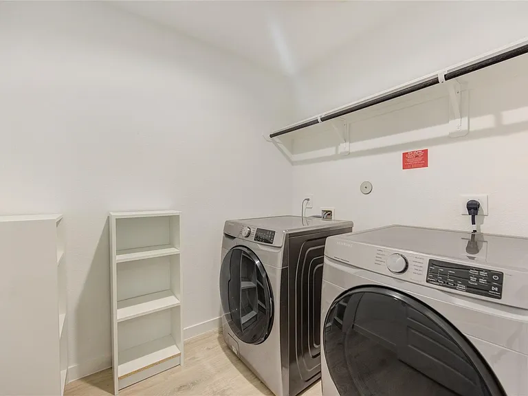 2732 Misty Elm Ln — Photo 14