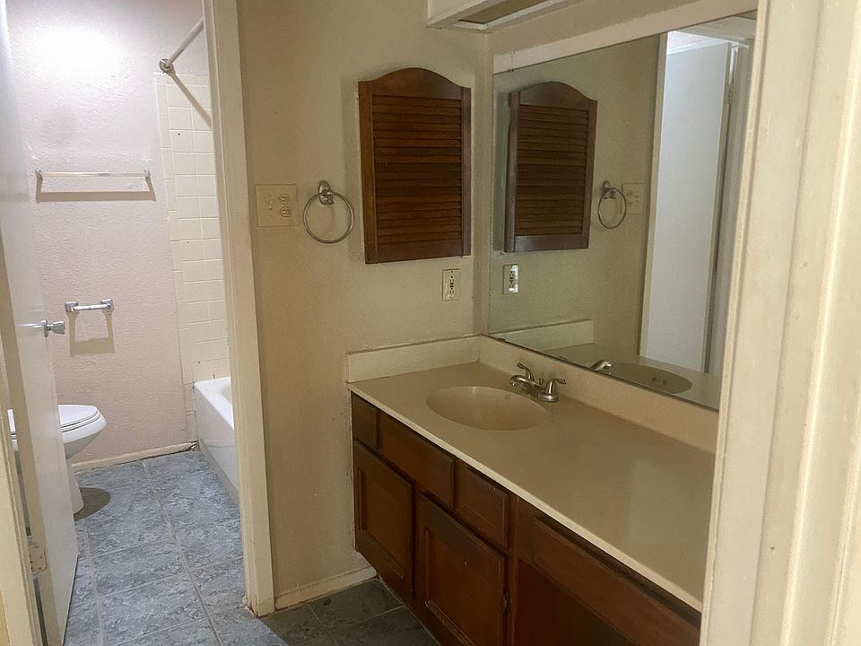 1st image of 12315 Mapletree