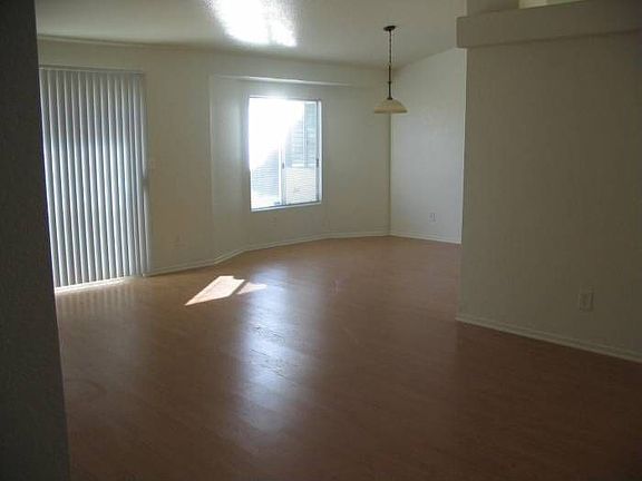 Laminate Floors in FR&DR