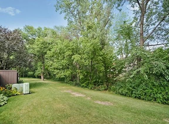 1770 McKnight Road N. - LBP Addendum.pdf