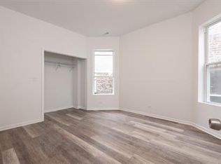 5725 S Green St, Chicago, IL 60621