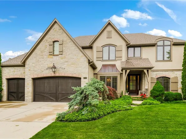 2641 W 132nd Ter, Leawood, KS 66209