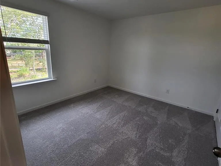 448 Golden Eagle Pkwy — Photo 17