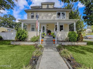 324 Thompson Ave, Middletown, NJ 07748