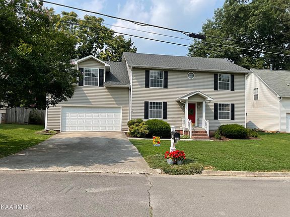 2nd image of 1516 Pheasants Glen Dr