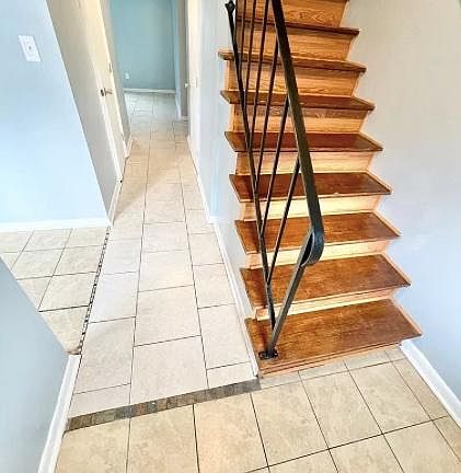 4th image of 2139 Kimball Cir