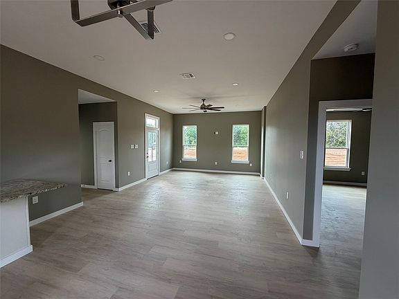 4th image of 1024 Rays Way