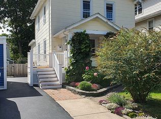 27 Bewley Pkwy, Lockport, NY