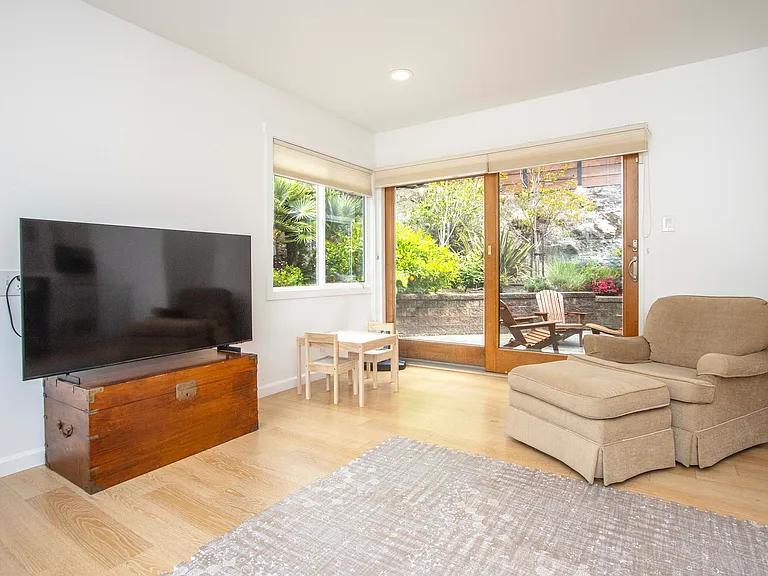 38 Paseo Way — Photo 12