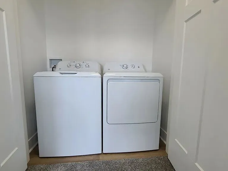 113 Hillcrest Ave — Photo 15
