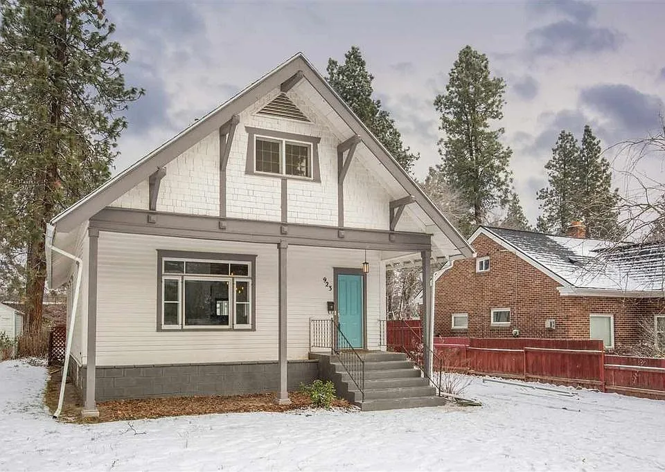923 E 9th Ave