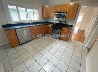15 Boulevard Ter #1, Allston, MA 02134