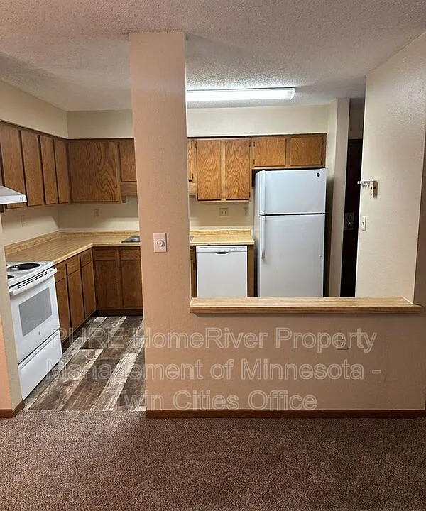 221 Grand Ave W #204
