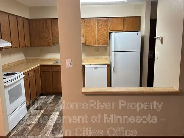 221 Grand Ave W, South Saint Paul, MN