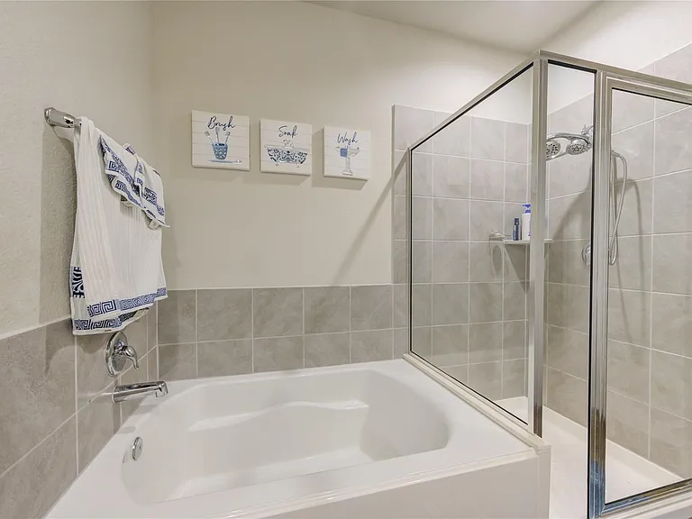 1615 Goose Island Ln — Photo 10