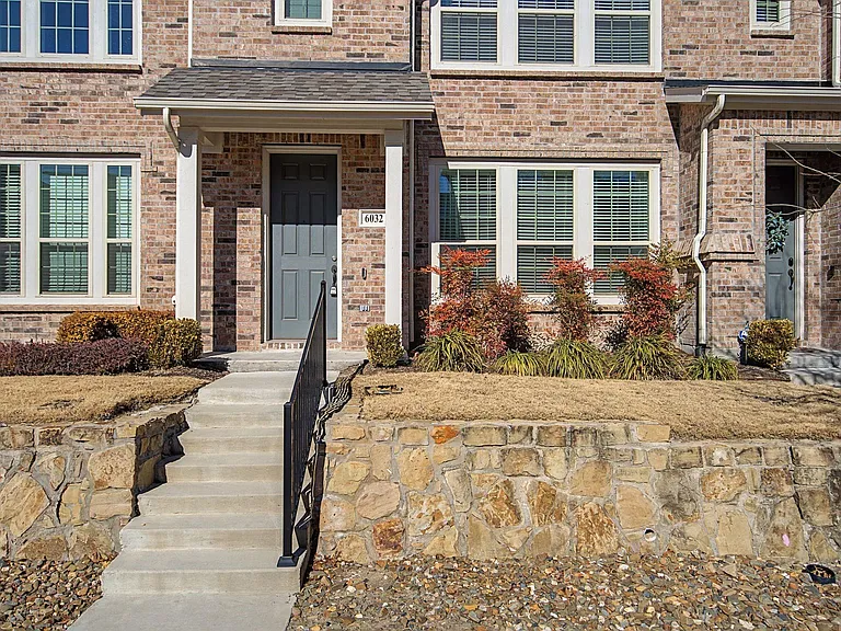6032 Silverado Trl — Photo 4