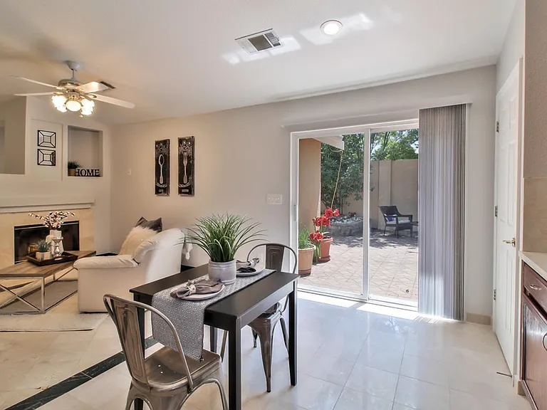 4522 Peacock Ct — Photo 9