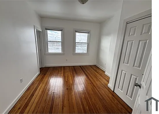 340 Bond St #342 — Photo 1