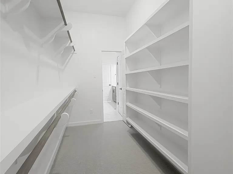 225 John Webster St — Photo 18