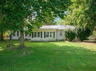 201 E Harrison St, Lakeville, IN 46536