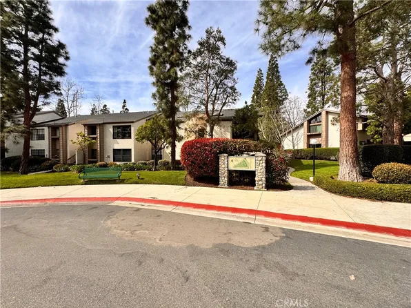 26701 Quail Crk APT 11, Laguna Hills, CA 92656