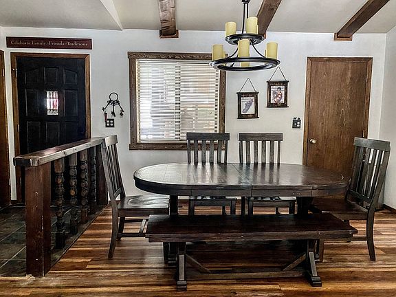 5th image of 1142 Regency Way