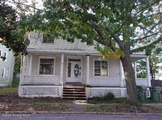 4 Amity St, Cohoes, NY 12047