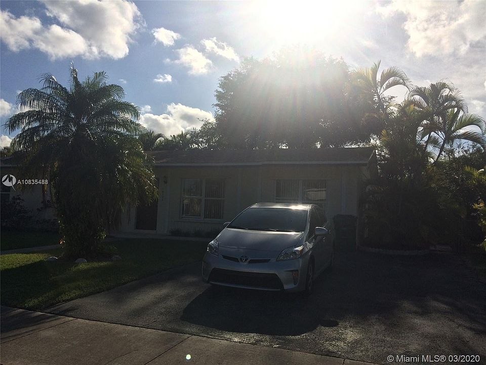 1st image of 18002 SW 89th Ct