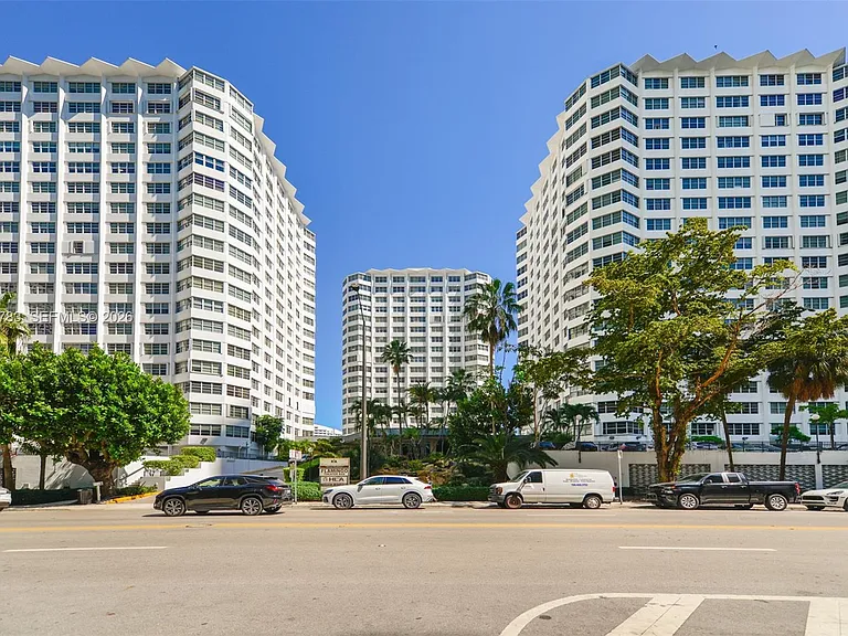 801 Brickell Bay Dr #1962 — Photo 17