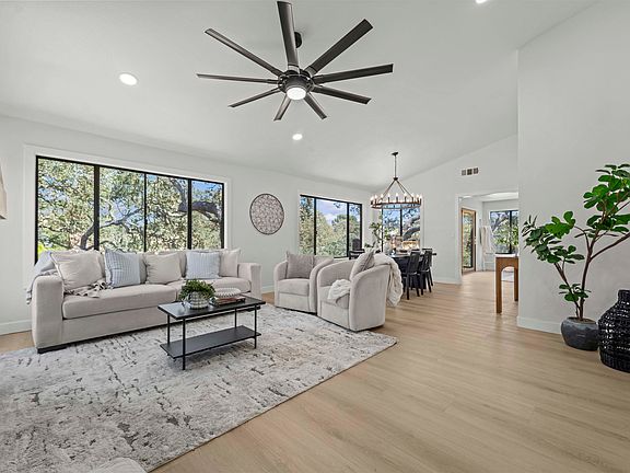 5th image of 126 Saint Joan Ln