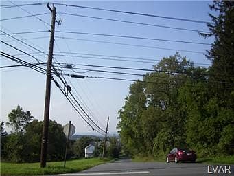 2nd image of 2005 Guth Rd