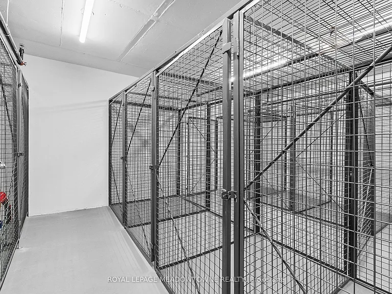 2075 Lakeshore Rd #902 — Photo 27