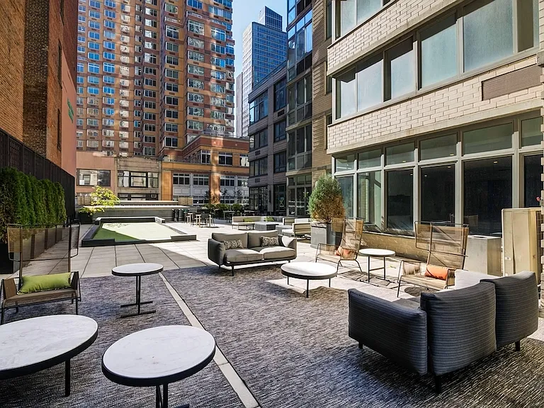 800 6th Ave #22C — Photo 24
