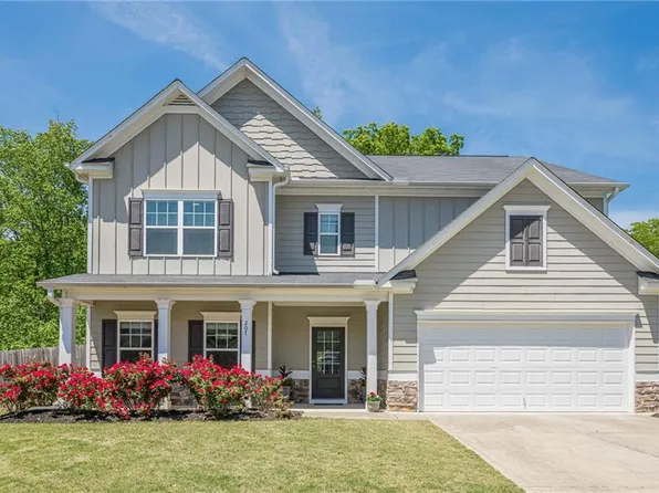 207 Cherokee Reserve Cir, Canton, GA 30115