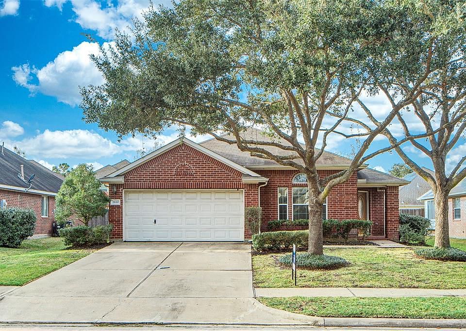 1st image of 2830 Falcon Knoll Ln