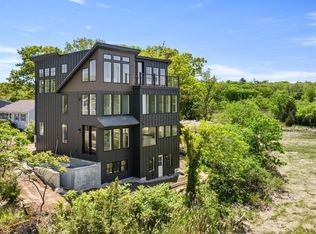 10 Chestnut Pl, Hingham, MA 02043