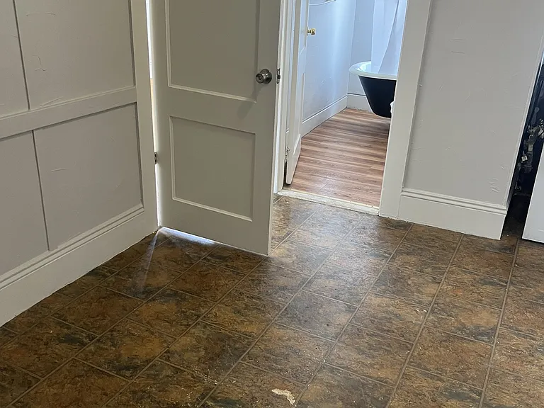 5-5 Clifford Ave — Photo 12