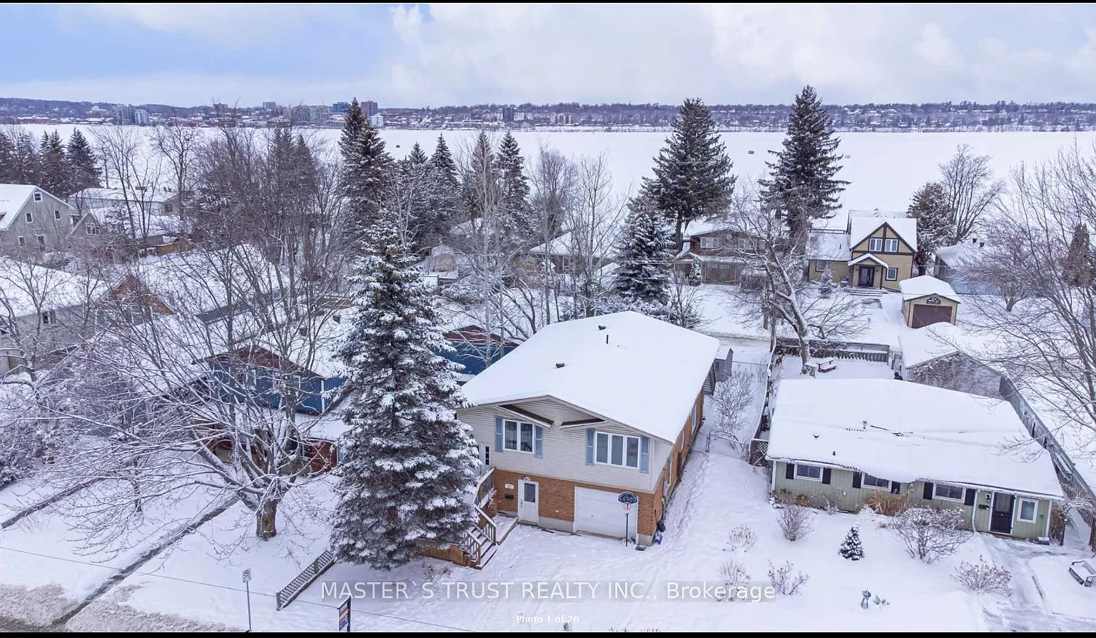 2 bed, $2,300 — Photo 1
