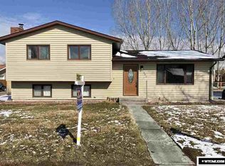1808 Crest Way, Worland, WY 82401