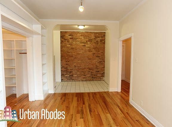5th image of 511 W Melrose St #1170108